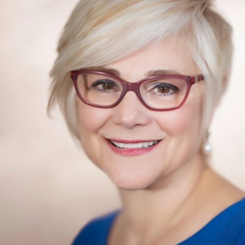 La caduta dei capelli in menopausa: tutta colpa degli estrogeni?