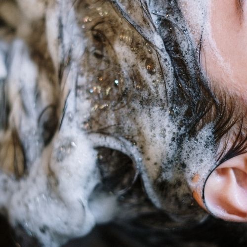 Sai come fare lo shampoo perfetto?... scopri i trucchi